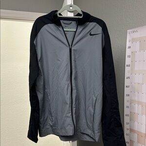 Nike Men's Gray and Black Windbreaker XL
